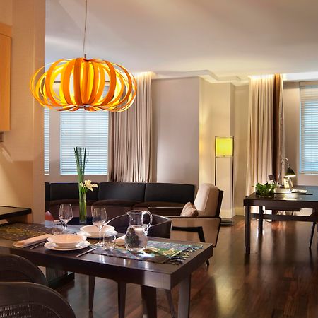 Ascott Raffles Place Szingapúr Kültér fotó A suite at the Mandarin Oriental, Munich