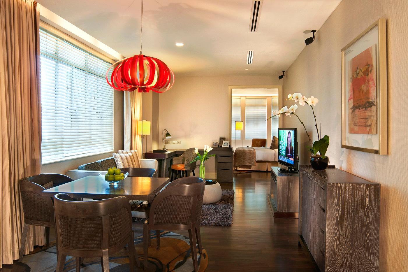 Ascott Raffles Place Szingapúr Kültér fotó A suite at the Mandarin Oriental, Singapore